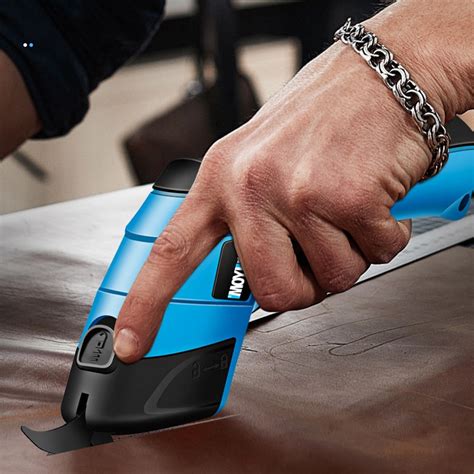 India Gadgets - Electric Scissors With Built-in 1300mAh Battery: Suita ...