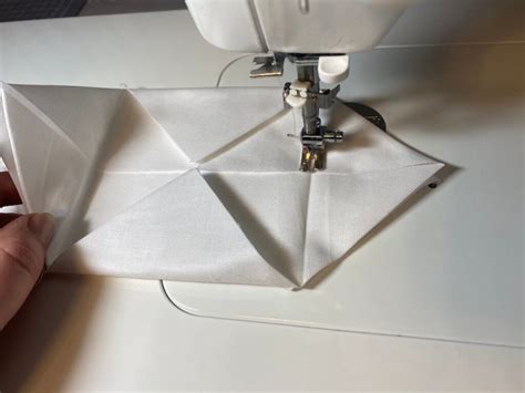 Cathedral Window Quilt Pattern: A Step-by-Step Tutorial