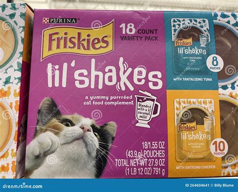 Grocery Store Friskies Cat Food Lil Shakes Editorial Photo - Image of ...