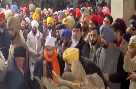 पंचतत्व में विलीन हुए AAP MLA गुरप्रीत गोगी - aap mla gurpreet gogi ...