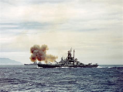 USS South Dakota (BB-57) photo of USS Indiana (BB-58) firing her ...