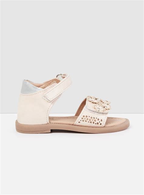 Buy Girls Floral Applique Detail Sandals Online at just Rs. 649.0 ...