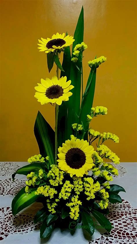50+ Beautiful Sunflower Arrangement Center Pieces Easy To Make It ...