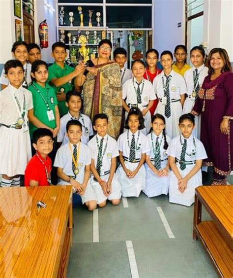Green Field Public School