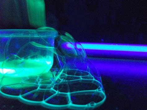 Science Experiments Bubbles 的图像结果