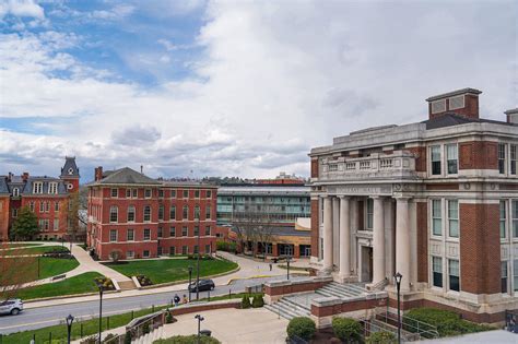 West Virginia University: Admissions, Ranking, Acceptance Rate, Courses ...