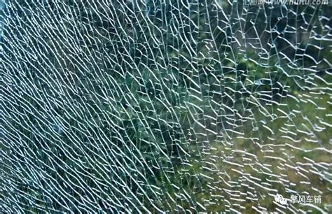 挡风玻璃开裂要怎么修正 手机玻璃碎裂该如何处理,行业资讯-中玻网