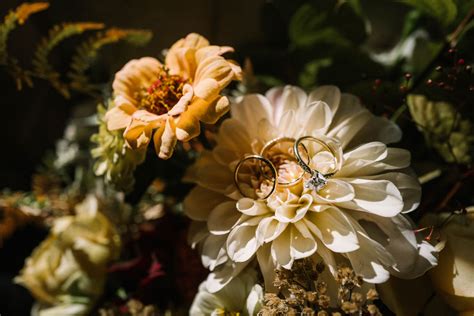 05DIY-Vnintage-Camp-Wedding-South-Lake-Tahoe - Green Wedding Shoes