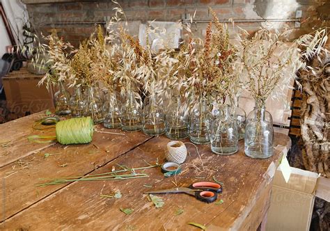 Flower Shop Work Table 的图像结果