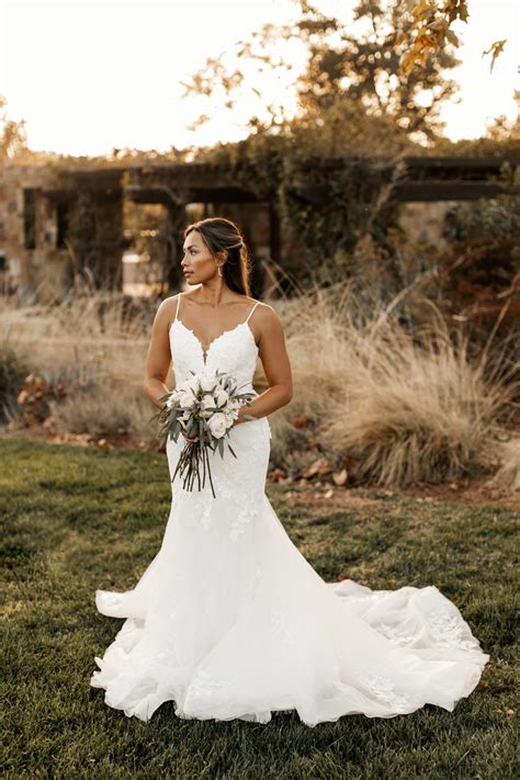 Stella York - Pure Bridal