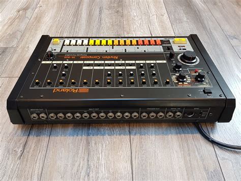 MATRIXSYNTH: ROLAND TR-808 RHYTHM COMPOSER ANALOGUE DRUM MACHINE