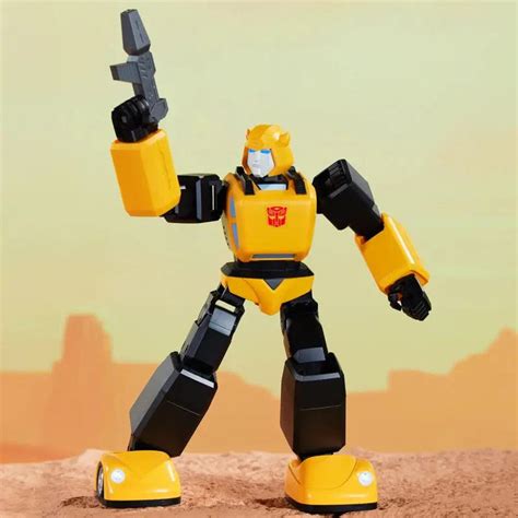 Transformers Bumblebee G1 Performance by Robosen