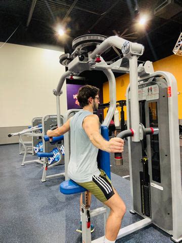 Back Exercise Machine 的图像结果