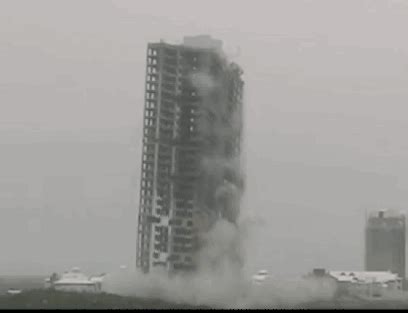 一声巨响，26层高楼瞬间坍塌！华南爆破第一高在广州诞生_广东精选_南方网