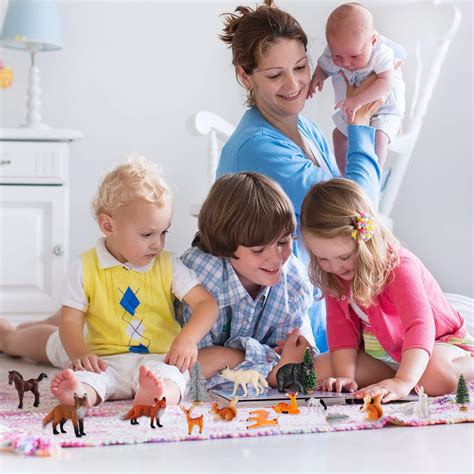 Skylety 18 Piece Christmas Woodland Animals Figurines Woodland ...