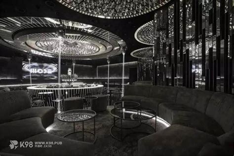 如何在家里设计小酒吧-私人别墅酒吧设计-深圳品彦酒吧装修设计公司