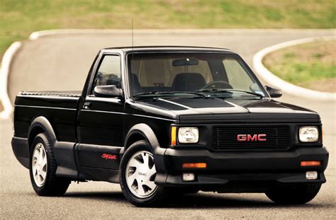 Remembering the Outrageous GMC Syclone 30 Years After It Embarrassed a Ferrari - autoevolution