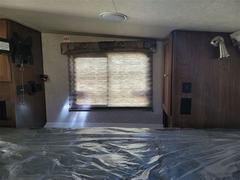 PIC25 - Custom Truck Accessories