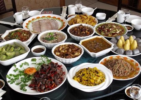 云南曲靖出了名的六大特色美食，会泽稀豆粉上榜_巴拉排行榜