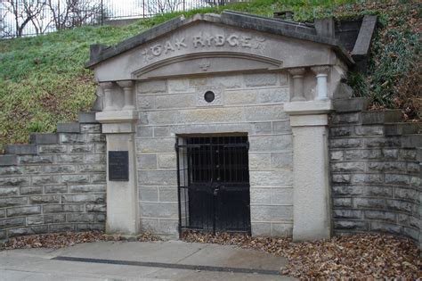 Lincoln Tomb - Oak Ridge Cemetery | Pics4Learning