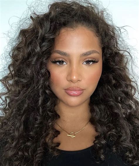 Pin by Кристина on Makeup | Beauty makeup photography, Hair curling ...