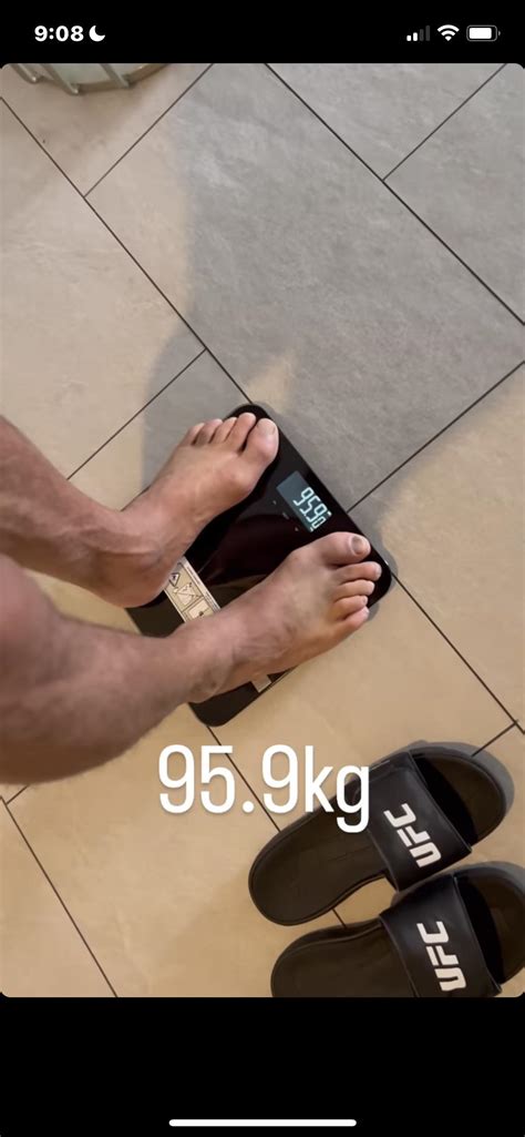 Pereira needs to watch this before he breaks his leg | Sherdog Forums ...