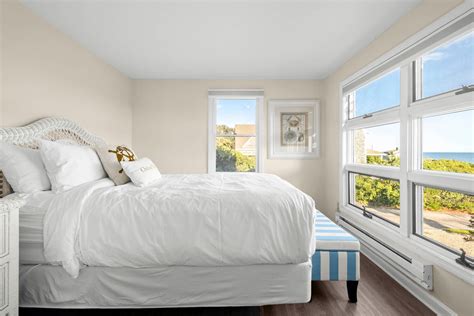 Pet Friendly Cape Cod Hotels - Chatham Tides