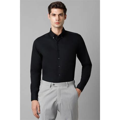Buy Louis Philippe Men Black Slim Fit Solid Full Sleeves Formal Shirt ...