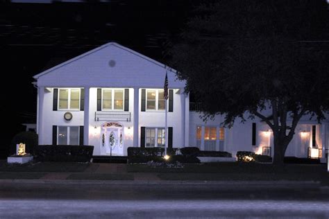 Waldo Funeral Home, 619 N Travis St, Sherman, TX 75090, US - MapQuest