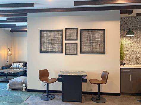 LINCOLN PARK FLATS | Apartments For Rent