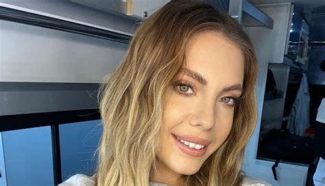 Eda Ece otkrila koju TV seriju voli da gleda - Najbolje Turske serije ...