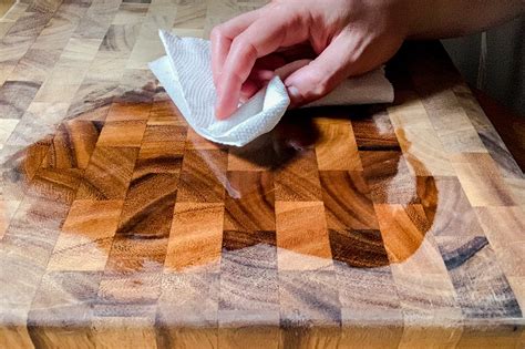 Cleaning Cutting Board