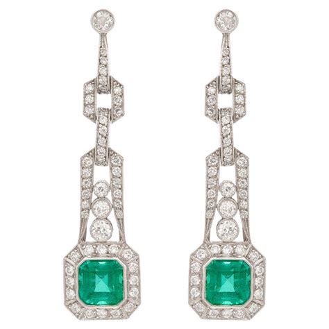 Estate Deco 4 Carat Emerald Diamond Drop Earrings For Sale at 1stDibs