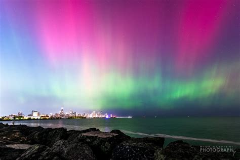 Aurora Borealis over Chicago - Nick Ulivieri Photography