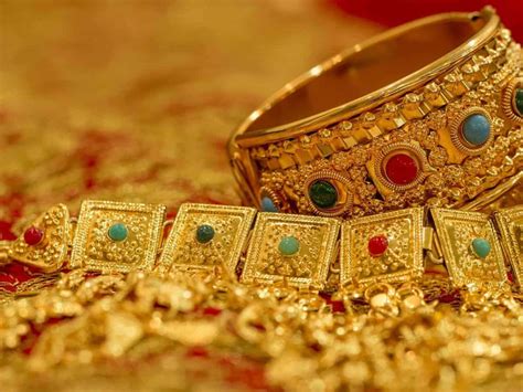 Revenue of organised gold jewellers to rise 16-18% in FY24 amid rising ...