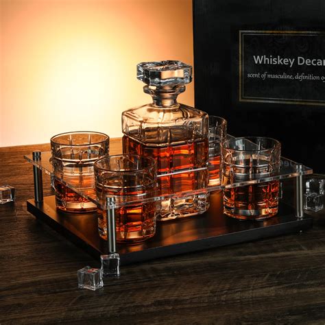 Snapklik.com : Whiskey Decanter Set