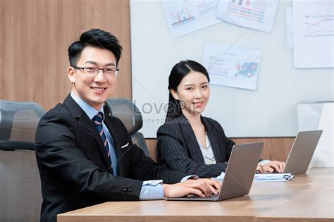 Business People Worker Pic 的图像结果