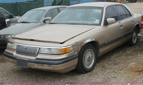 1992 Mercury Grand Marquis LS in Emporia, KS | Item B8741 sold | Purple Wave