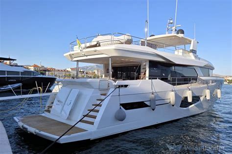 MARINA R, Pleasure craft - Details and current position - MMSI ...