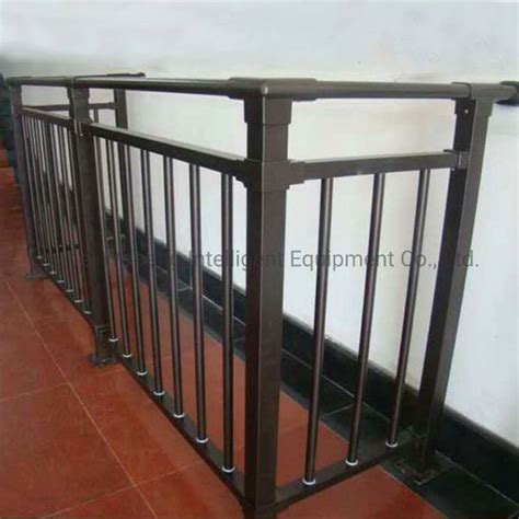 China Modern Balcony U Channel Aluminum Deck Railings - China Railing ...