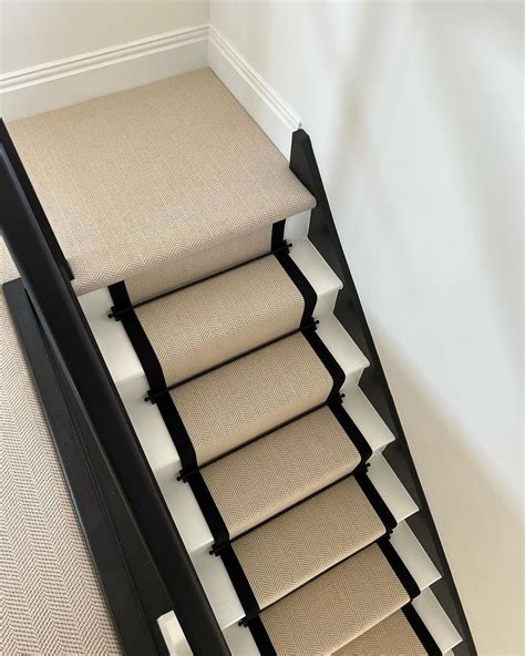 Jubilee Stairrods with Bespoke Landing & Stair Runner Installation