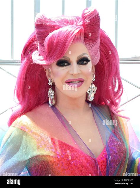 Pandora Boxx from the cast of "RuPaul's Drag Race All Stars 6" visits the Empire State Building ...