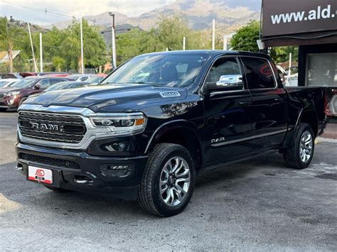 RAM 1500 LIMITED 4X4 2024 (244220) - FullMotor - Automoviles Seminuevos - Autos Usados