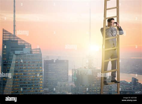 Looking into the Future 的图像结果