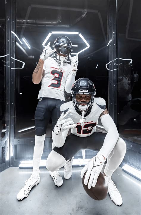 Curious what fonts are the Numbers on these new texans uniforms that's been leaked if anyone can ...