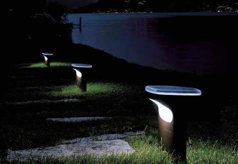 Sky floor outdoor lamp by Luceplan | STYLEPARK