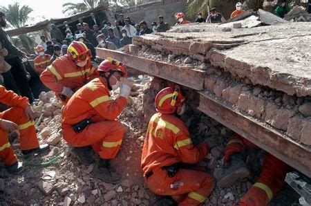 中国救援队救出土耳其地震中被困超150小时男子_凤凰网视频_凤凰网