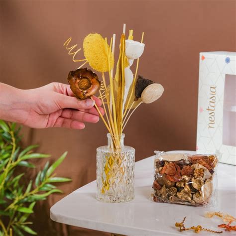Vanilla Bouquet Reed Diffuser And Potpourri Gift Set Of 3 Online ...