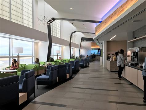 Full List of Lounges at Seattle-Tacoma International Airport [SEA]