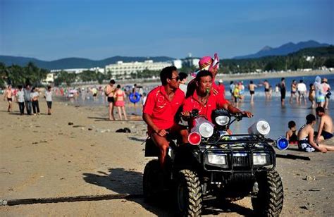 三亚市公安局红沙海岸派出所开展夏季防溺水救助演练活动